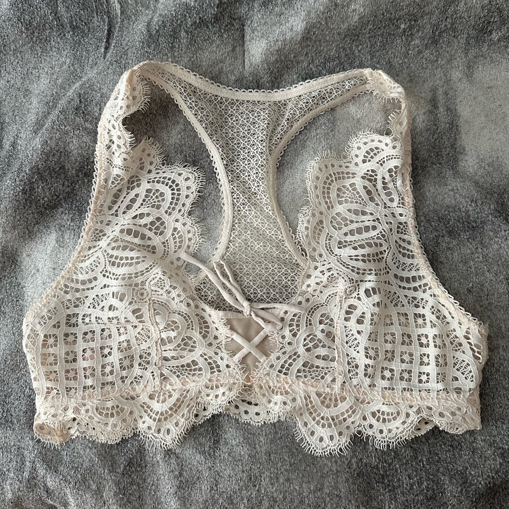 Victoria’s Secret lace bra size small